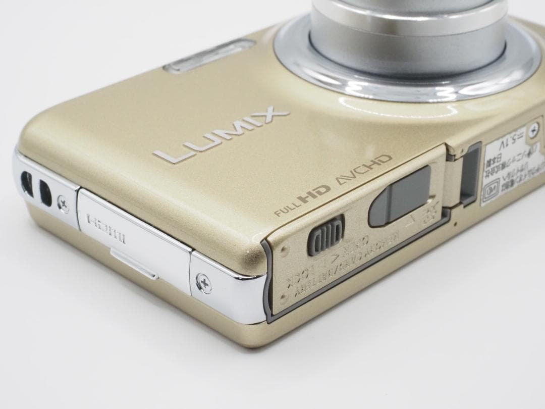 ■良品■ パナソニック LUMIX DMC-FX77 （ゴールド）♯0556