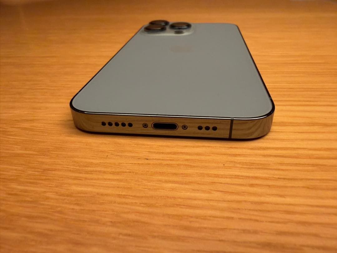 iPhone 13Pro 512GBシエラブルーSIMフリー バッテリー100%