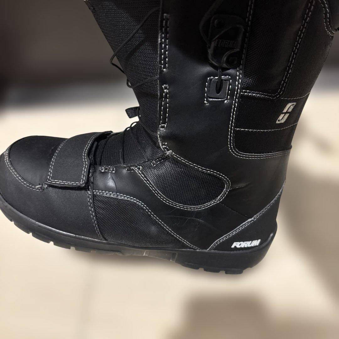 【FORUM】スノーボード　ブーツ　28センチ　ブラック