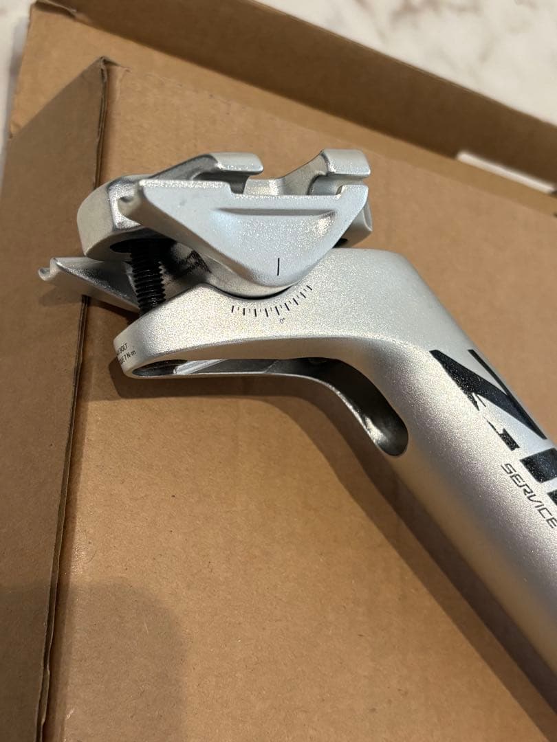 ZIPPシートポスト日東ハンドル