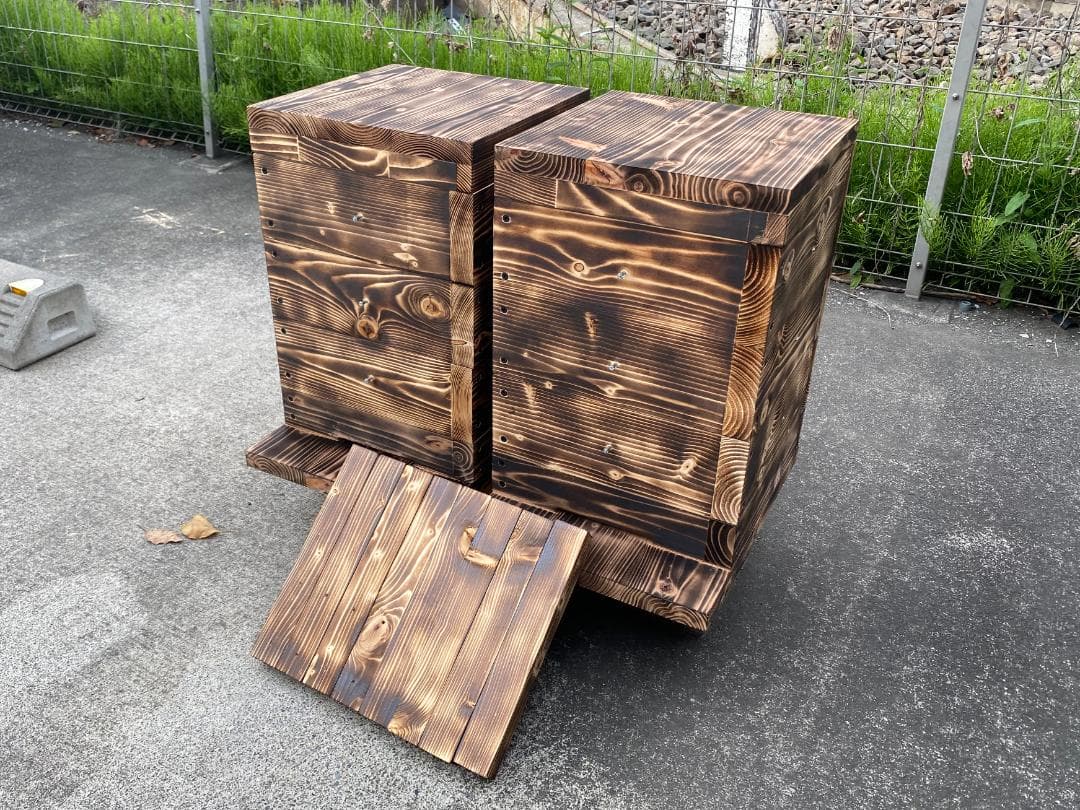 ラッキー21 日本蜜蜂重箱式巣箱３段【ワイヤー着脱式】完成品×２基 送料込