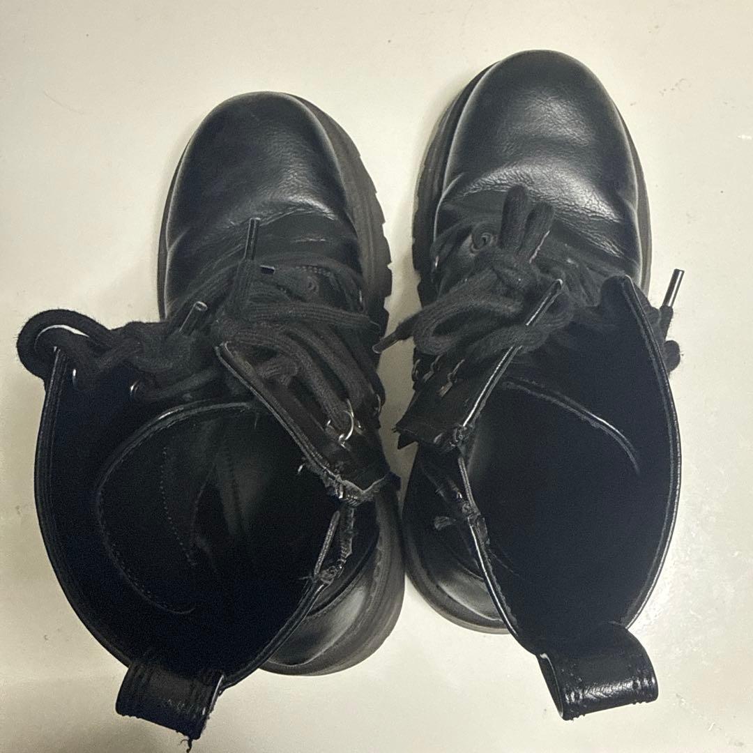 ボリュームレースアップブーツ　Zara