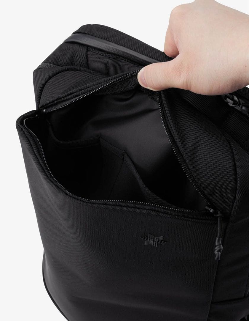 GOLDWIN ビジネスバッグ ブラック　GL94590 20L