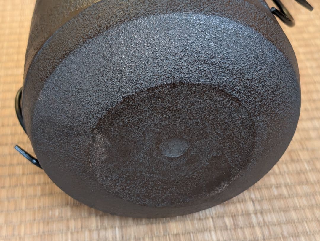 茶道具　茶釜　風炉釜　箱入 『松の木』釜師　佐藤清光作