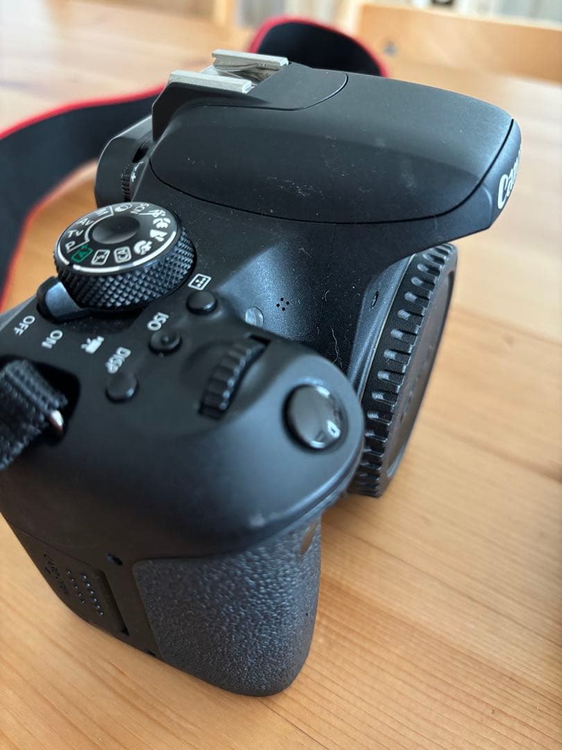 Canon EOS kiss x9i ダブルレンズセット　単焦点レンズ付き