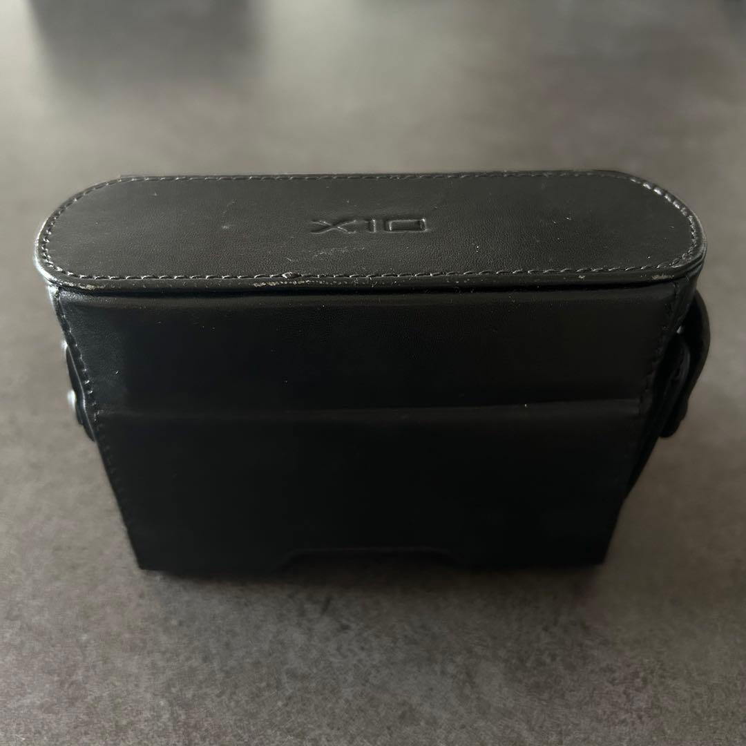 FUJIFILM　X10　デジタルカメラ