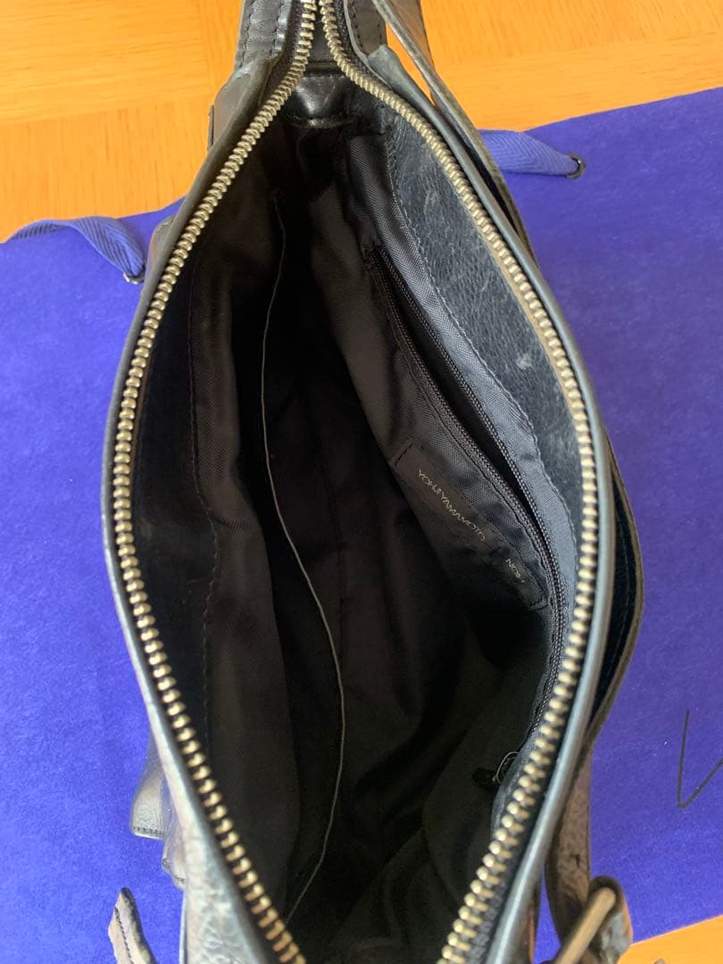 ヨウジヤマモトNOIR 黒革ショルダーバッグ
