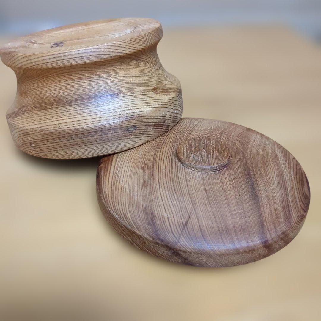 屋久杉高台付き小物入れ　手作り木工