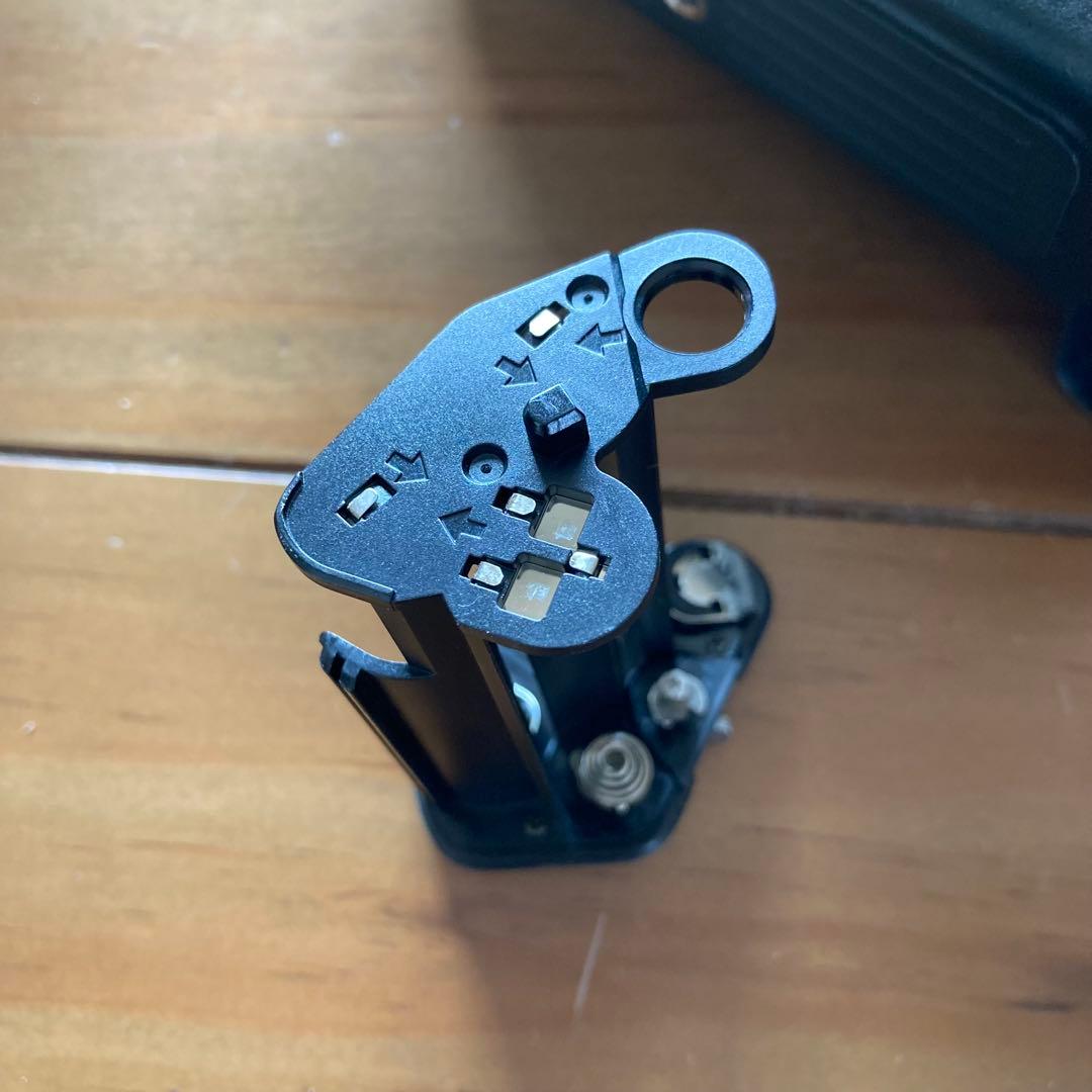 レンズなし、本体のみNIKON F100 フィルムカメラ