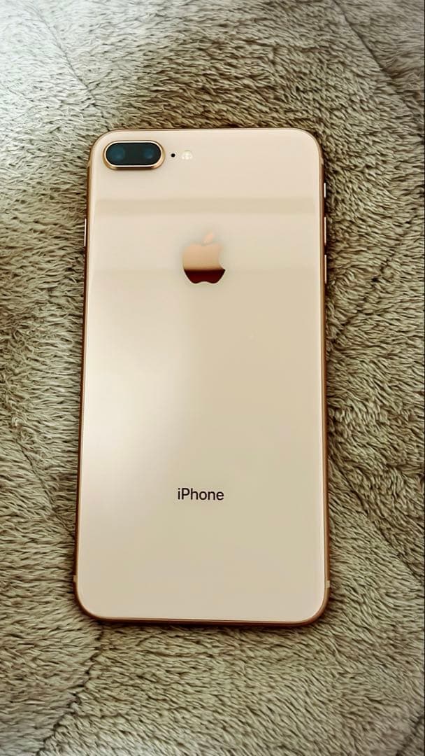 Apple iPhone 8 Plus ゴールド 本体64GB