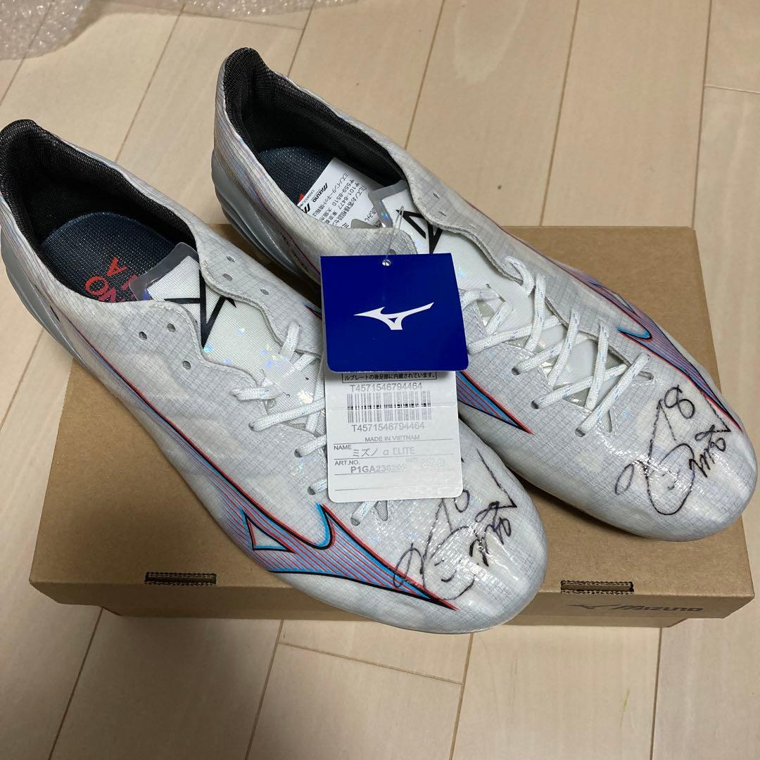 サッカースパイク ミズノ αエリート ミズノ アルファエリート 　チャナティップ