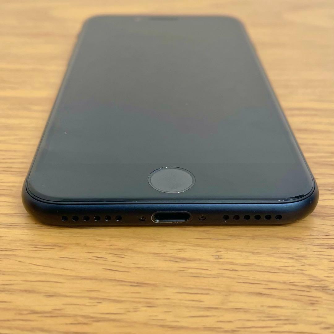 ◎ Apple iPhone SE 第三世代 MMYC3J/A 100％