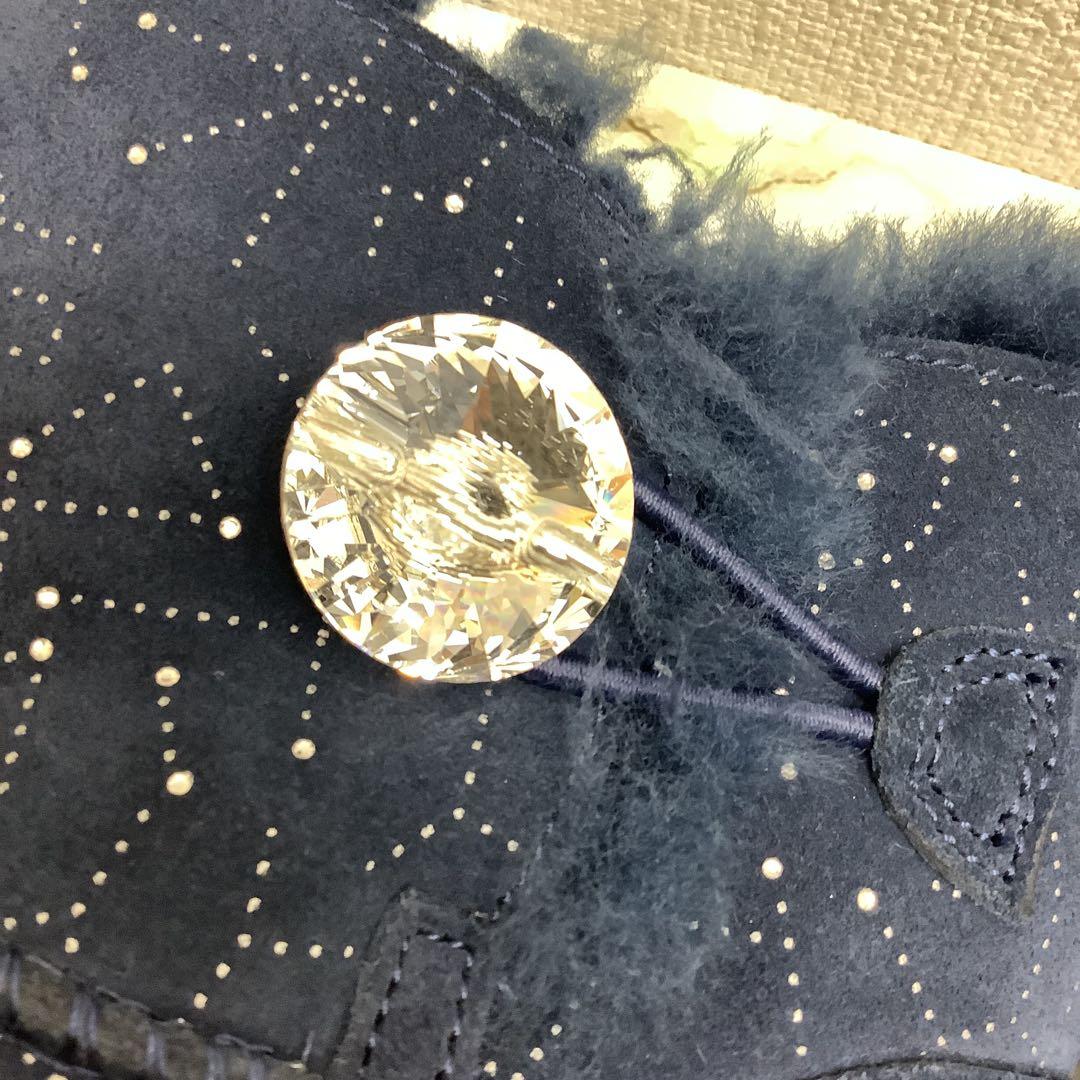 美品　アグ　UGG スワロフスキーボタン　星座柄　ムートンブーツ　25