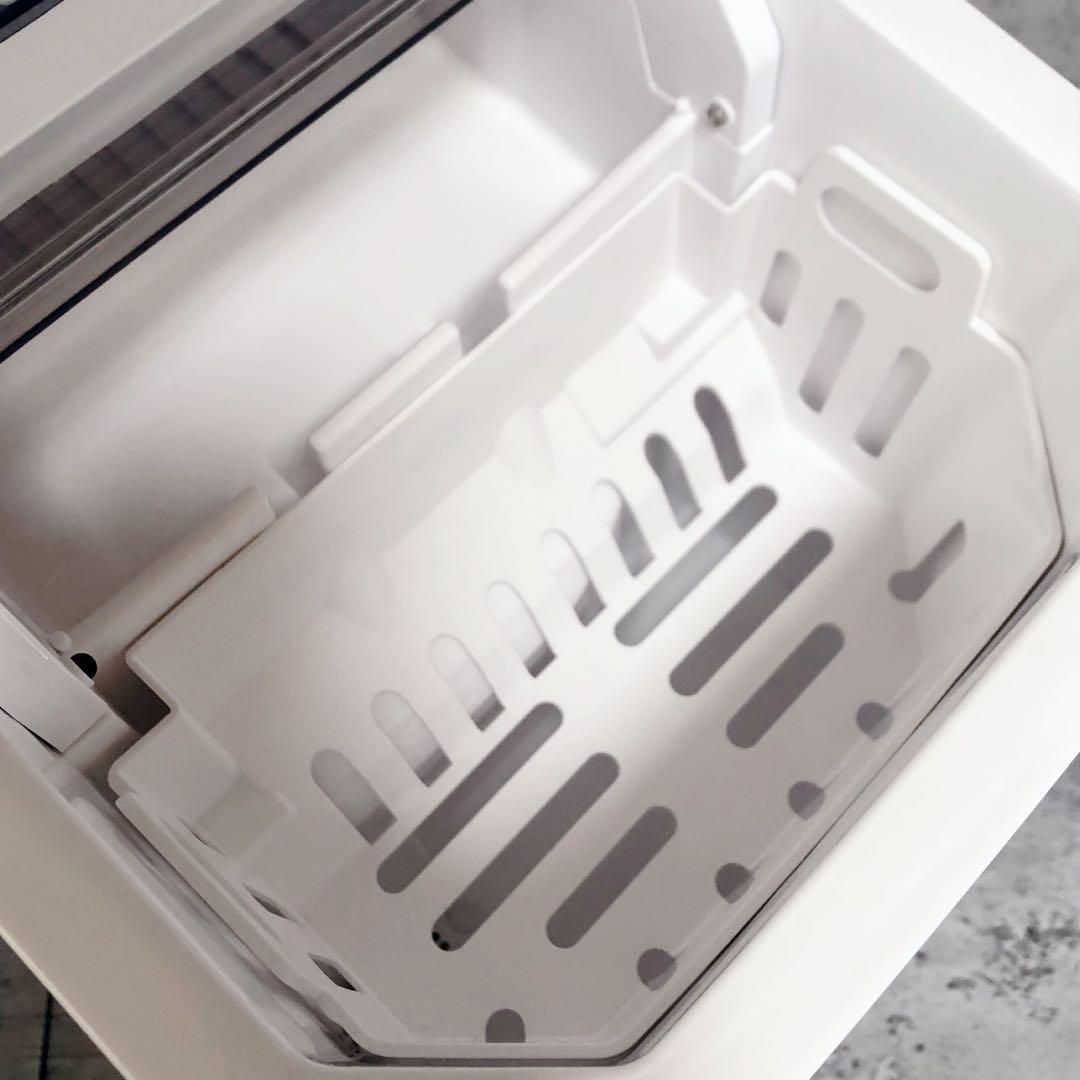 【美品】 ベルソス 高速製氷機 VS-HI04BE ホワイト