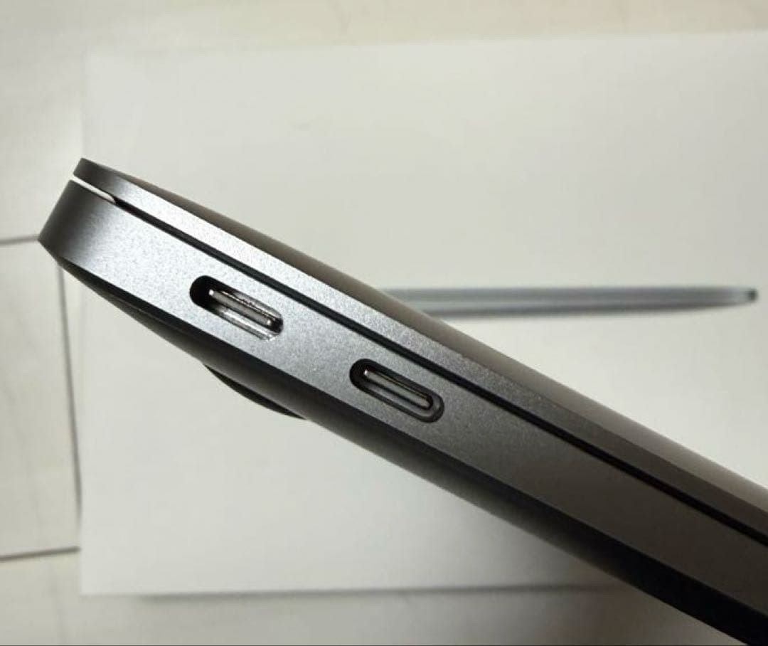 MacBook Air M1 A2337 ジャンク（8G/512G）