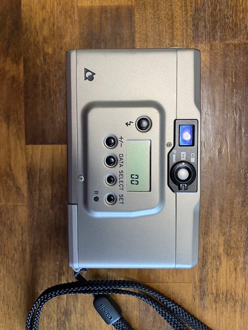 CONTAX TIX フィルムカメラ　中古　コムサデモードのケース