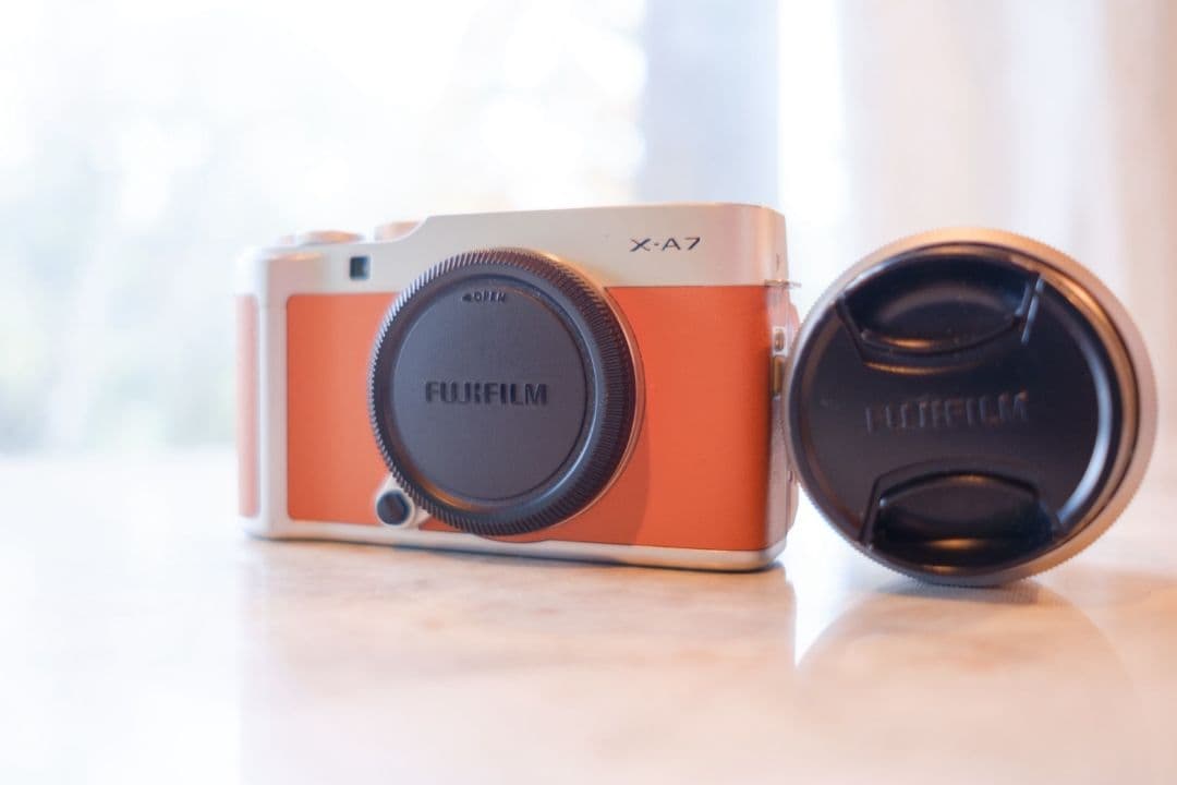 富士フイルムミラーレス一眼カメラ X-A7レンズキット X-A7LK-CA