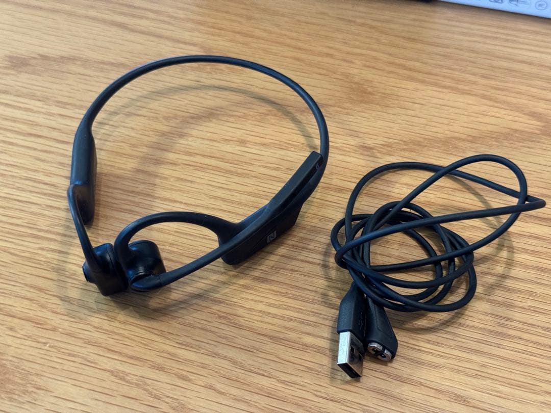 SHOKZ OPENCOMM 骨伝導ヘッドセット