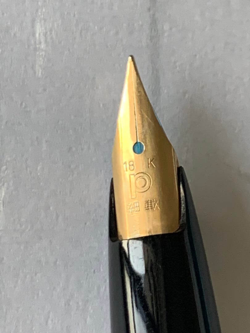 PLATINUM 万年筆 廃番 蝕刻軸 18Kペン先