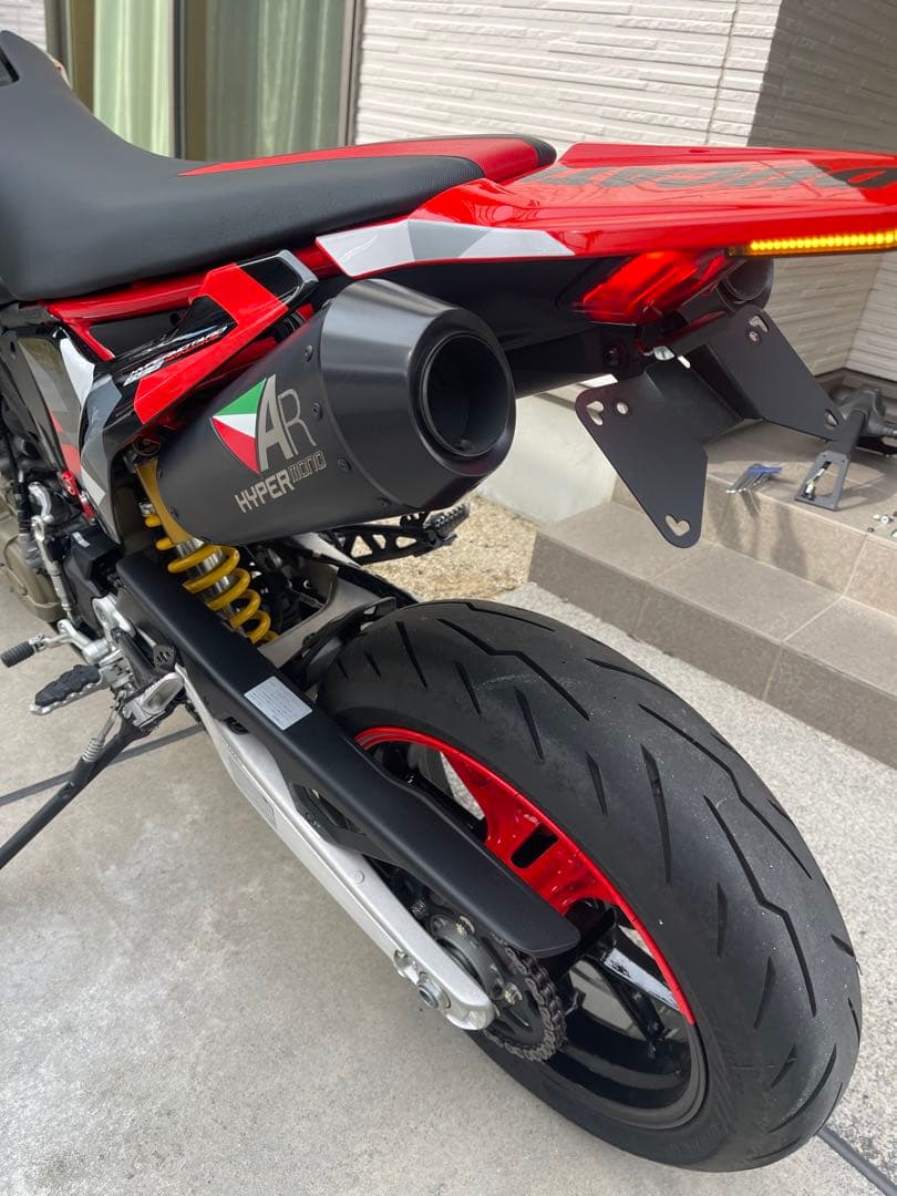 911カレラGTS Hypermotard マフラーフェンダーレスセット