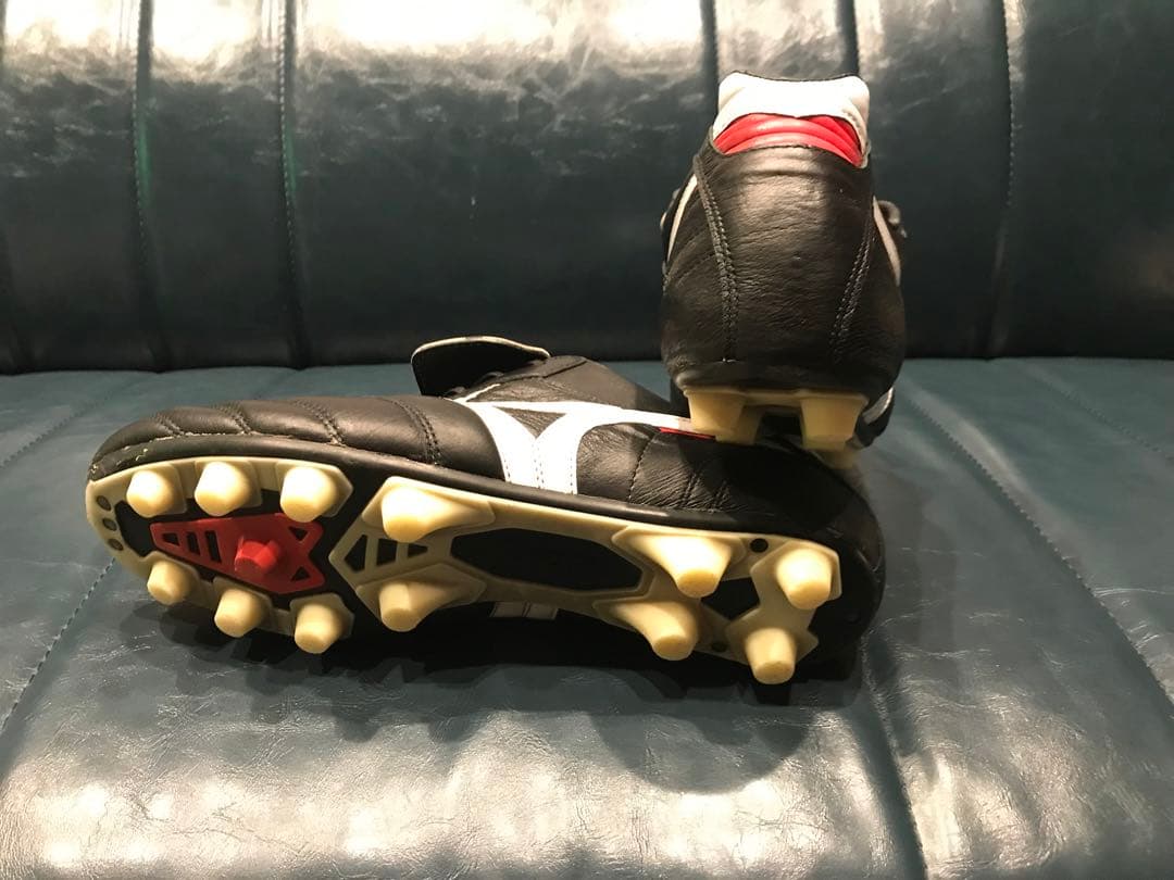 Mizuno サッカーシューズ