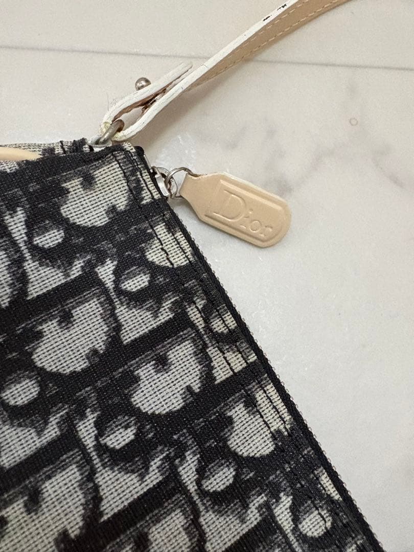 Dior ハーフムーン型ハンドバッグ ブラック/ホワイト