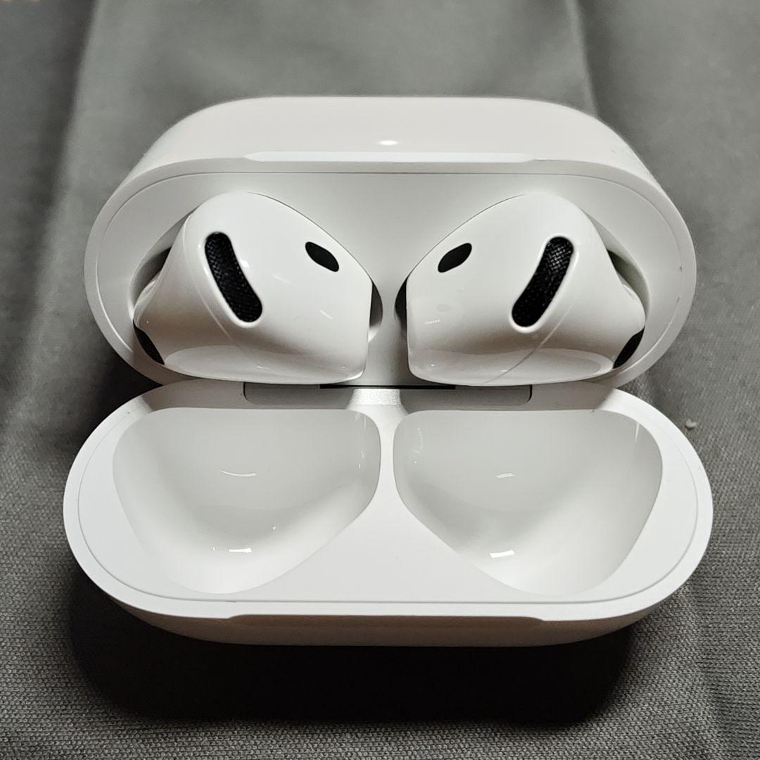 11/30購入 美品 Apple AirPods 4 (ANC) 本体 おまけ付