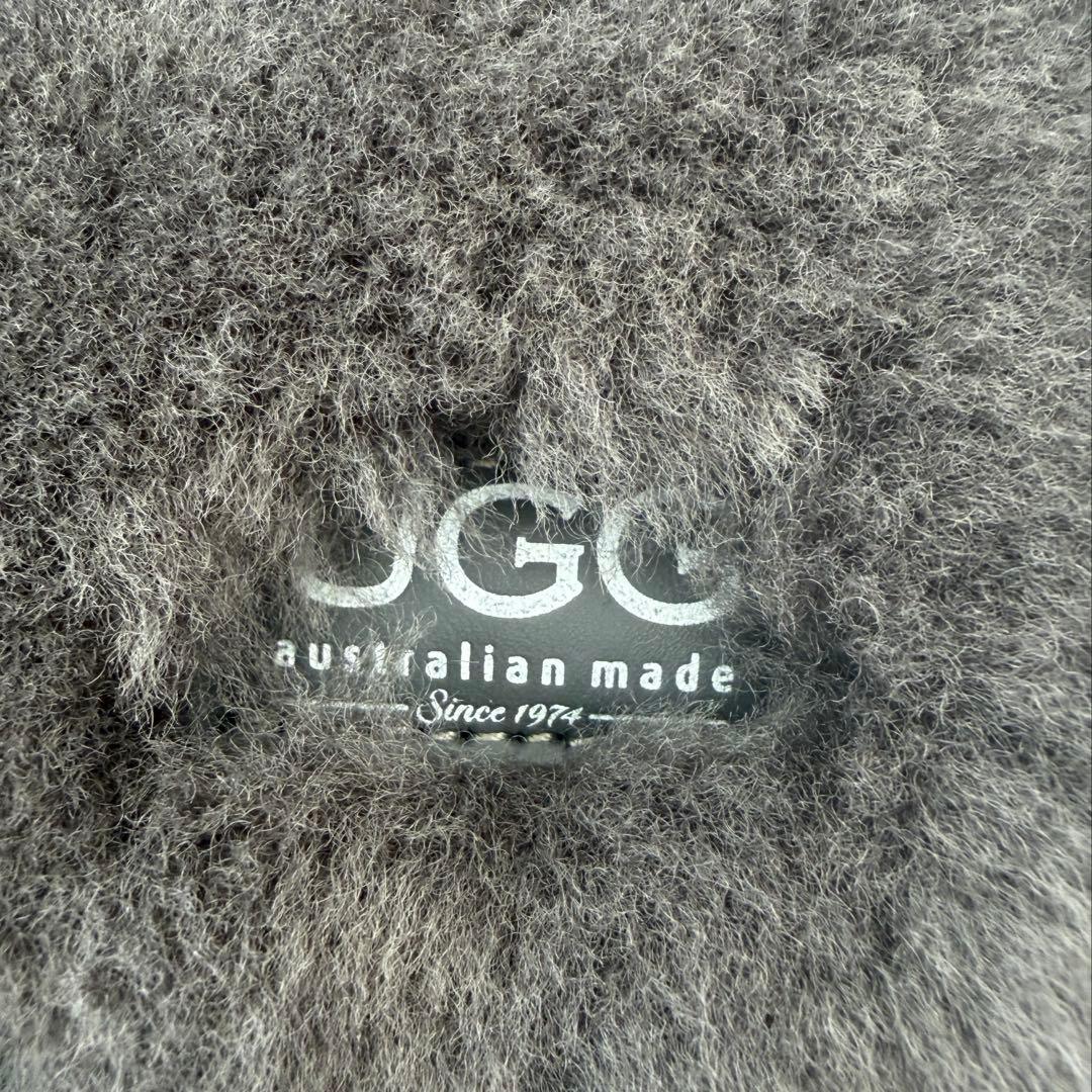 UGG アグ　ショルダーバッグ　グレー　美品