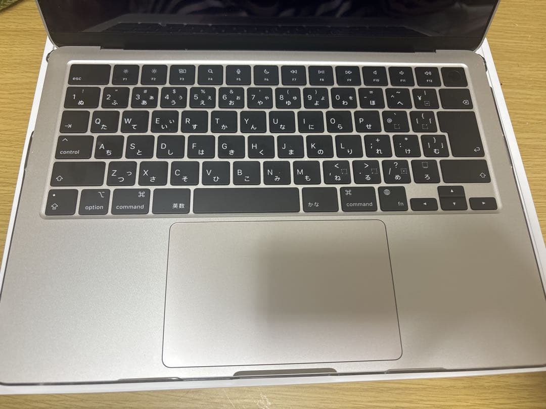 MacBook Air M2 2022 13.6インチ 256GB 16GB