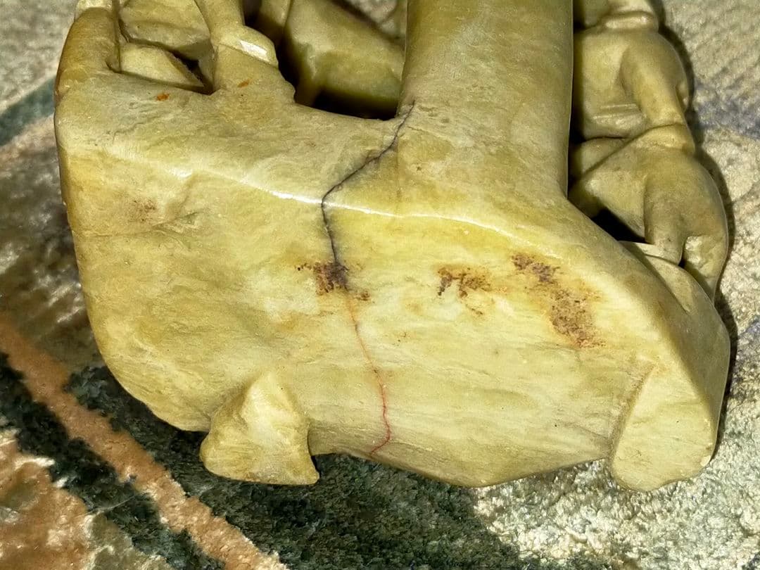 ♥中国♥　緑石　♥石♥　彫刻　♥猿　置物　とても古い　骨董　古玩