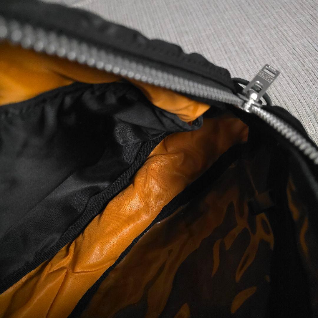 未使用に近い　PORTER　タンカー　ショルダーバッグ　最終モデル　オーバル　黒