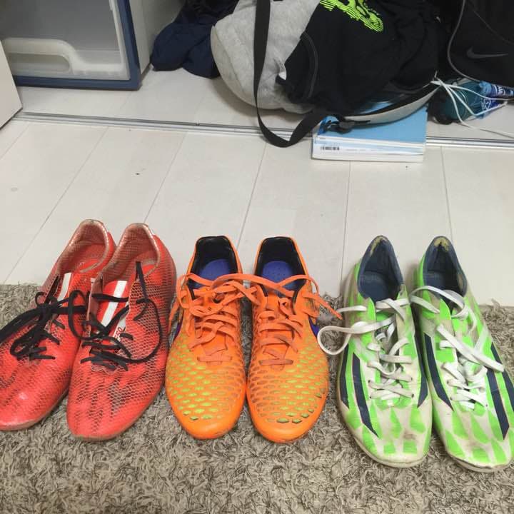 ナイキアディダスサッカースパイク9セット