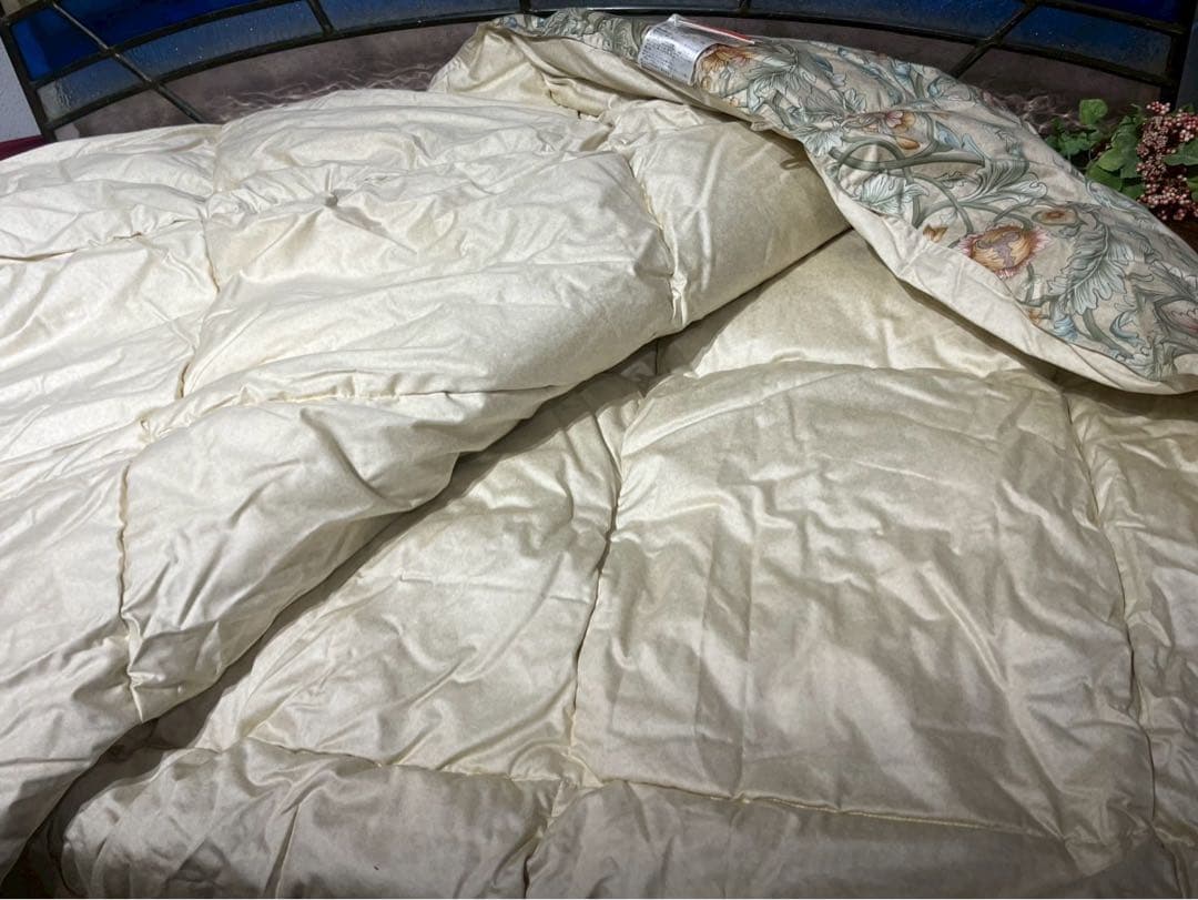 く*ち様 未使用 羽毛布団 ホワイトダウン ロマンス小杉 ダウン90% 寝具