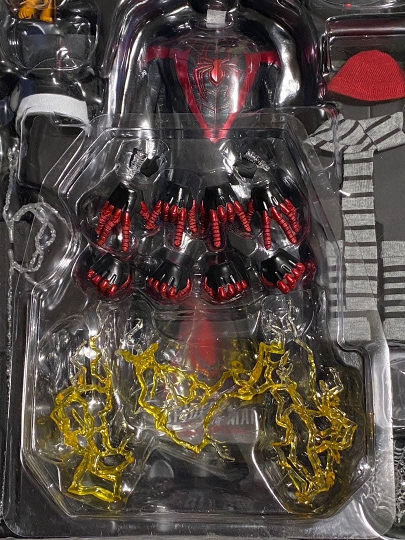 ホットトイズ スパイダーマン アドバンスドスーツ マイルスモラレス セット