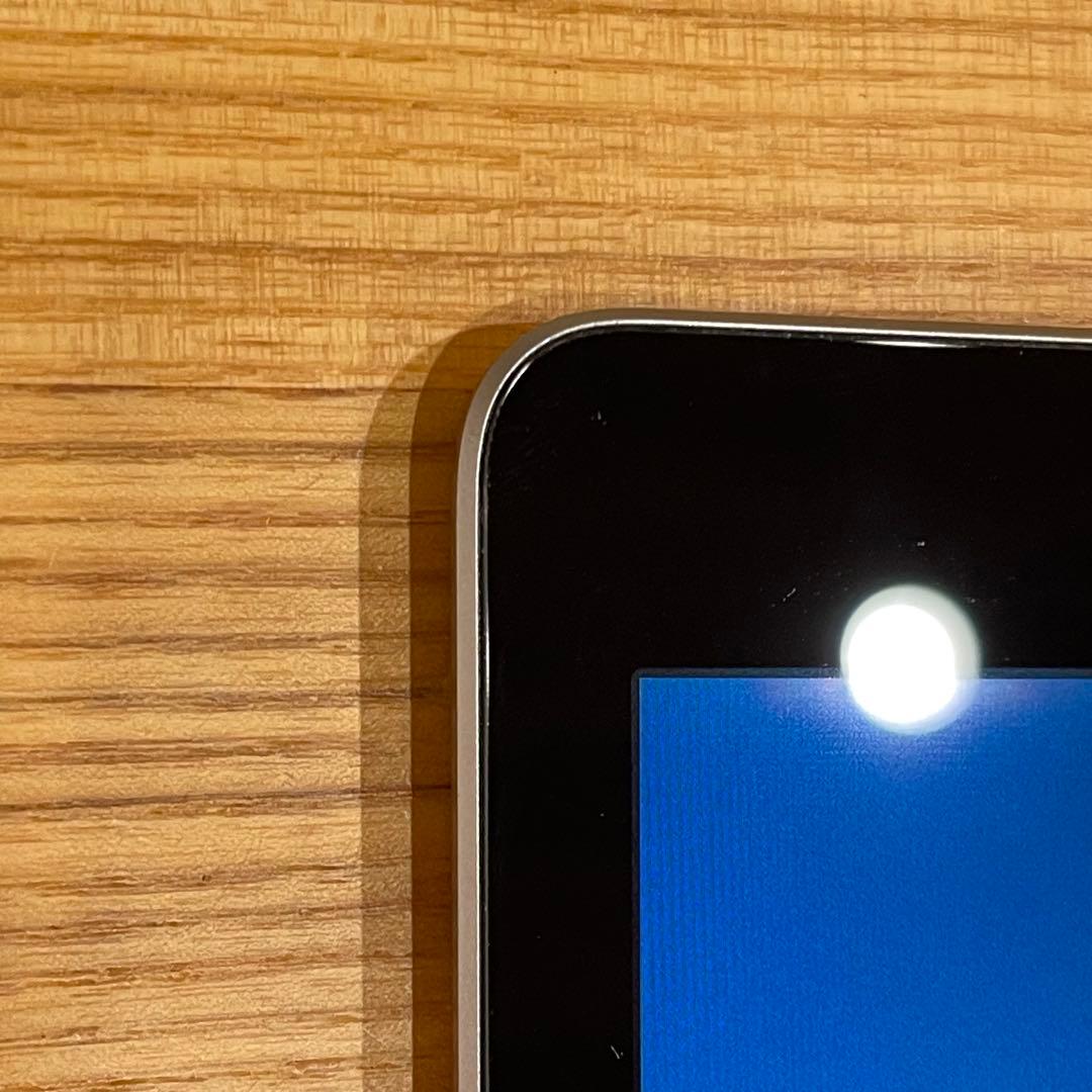 iPad シルバー A1822 第5世代　32GB wi-fiモデル