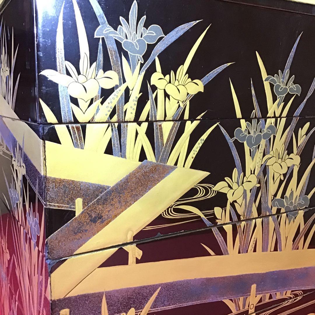 金銀蒔絵　「燕子花」重箱　明治期. Z4