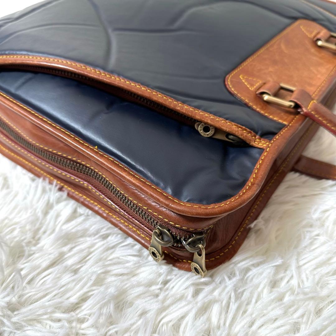 ハンティングワールド ブリーフケース バチュークロス ネイビー