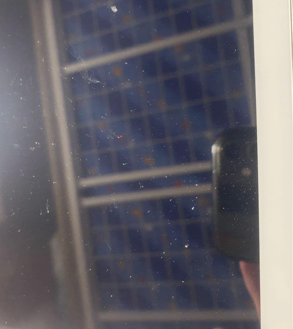 【訳あり】Apple iPad 第6世代　シルバー 本体