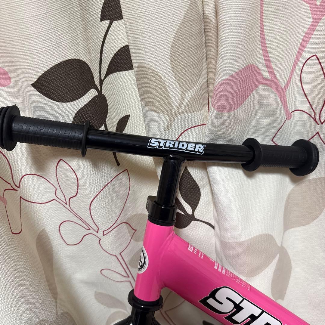 【美品】STRIDER ストライダー クラシック ピンク 大人気カラー　12