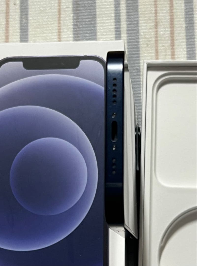 Apple SIMフリー　iPhone 12 64GB ブラック