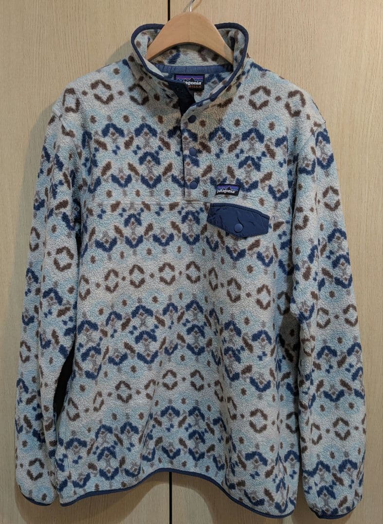 ぴ*ざ様 【L】patagonia フリース スナップT 柄　スノー