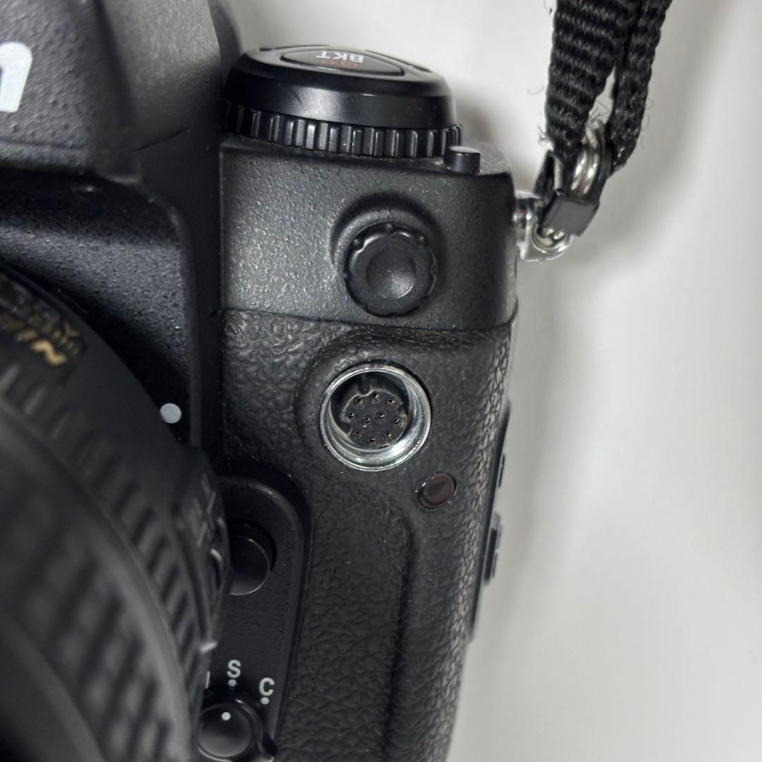 Nikon F100 一眼レフカメラ 28-85mmレンズ付き