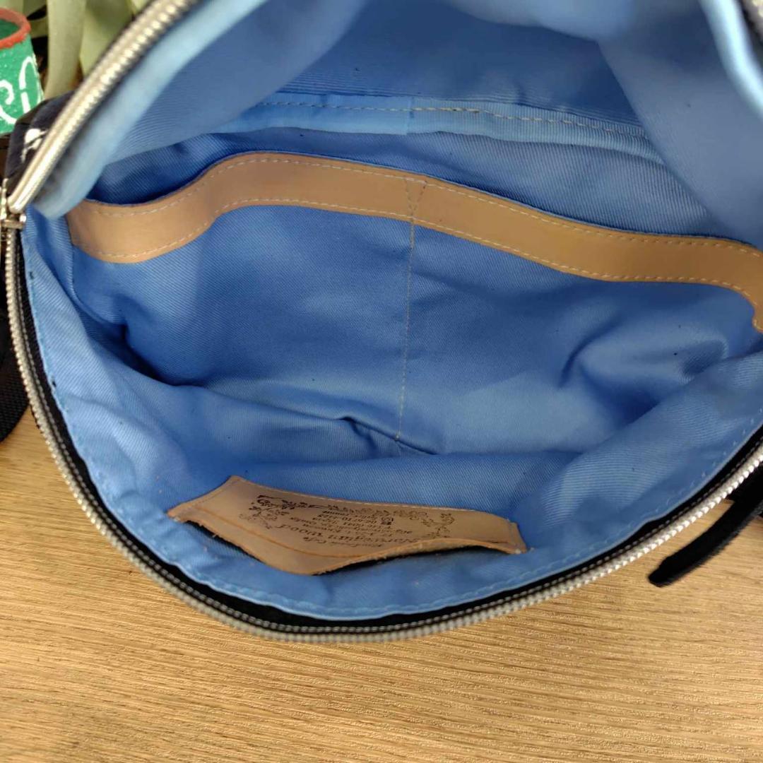 ミナペルホネン/tambourine タンバリンネイビー×白/ボディーバッグ黒