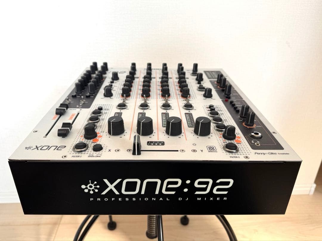Allen & Heath Xone:92 R DJミキサー