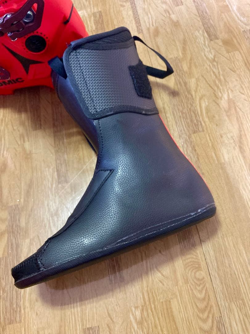 Atomic アトミック　レッドスター　CS 70 LC 23.5センチ