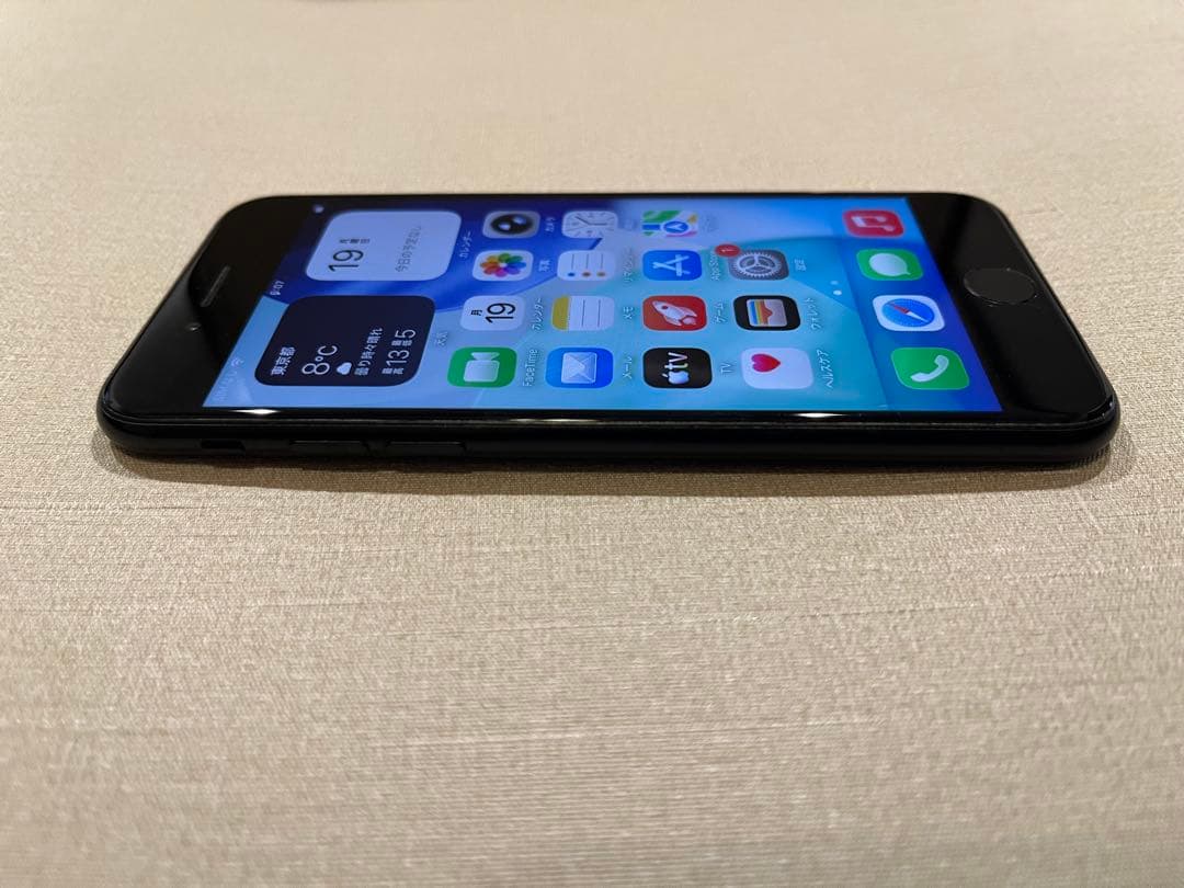 Apple iPhone SE2 128GB SIMフリー　バッテリー82%
