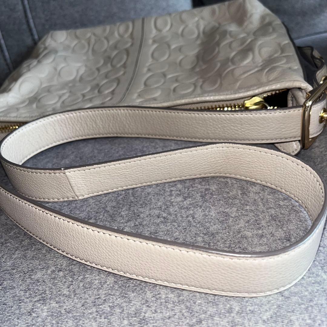 美品　正規品　COACH シグネチャー　ショルダーバッグ　レガシー　ベージュ