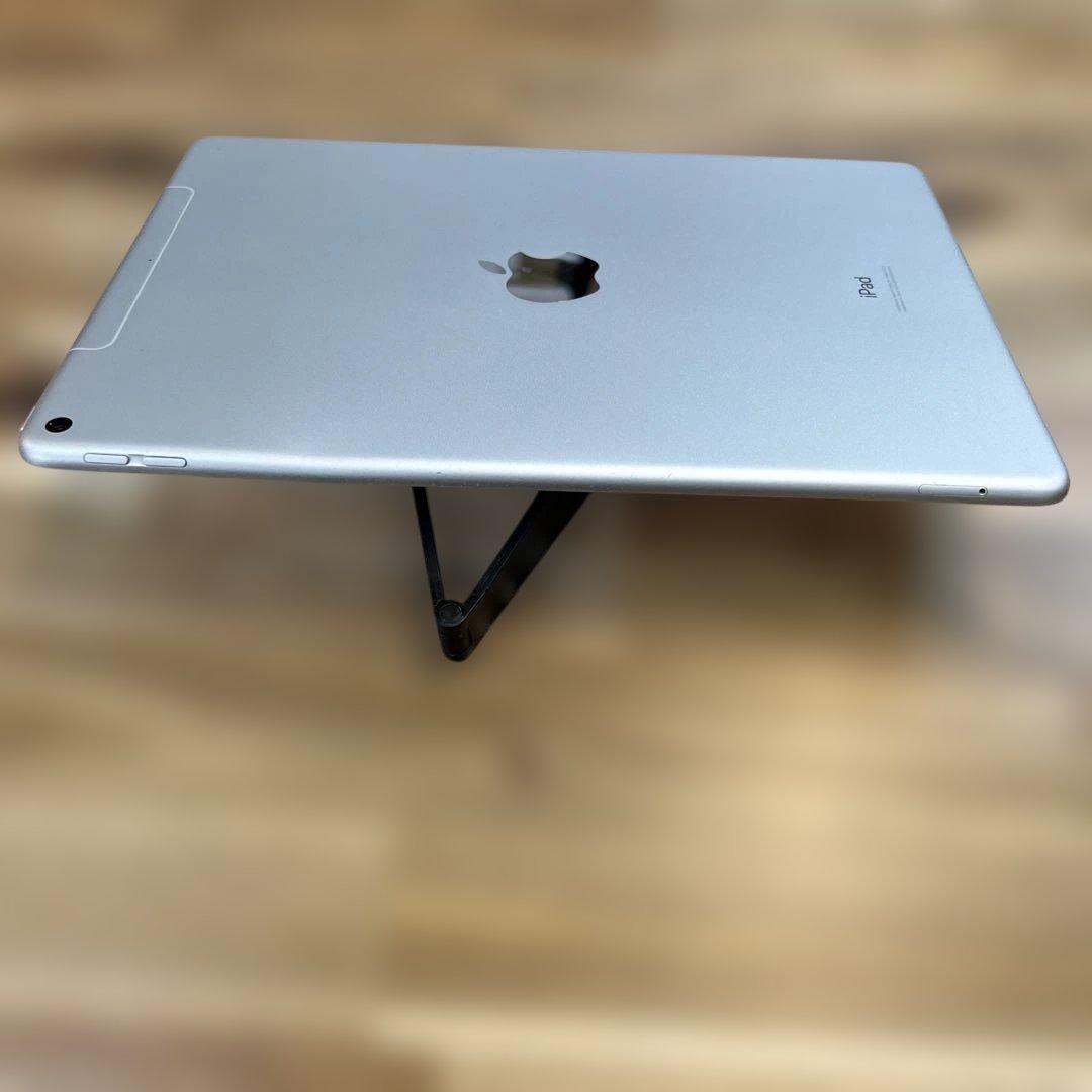 M836 SIMフリー　ipad Air 第三世代　64GB