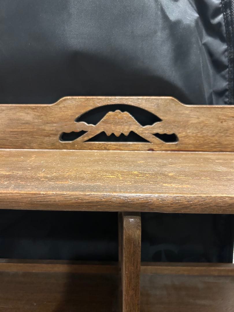 木製 飾り棚 本棚 古道具 アンティーク ビンテージ 透かし彫り 富士山