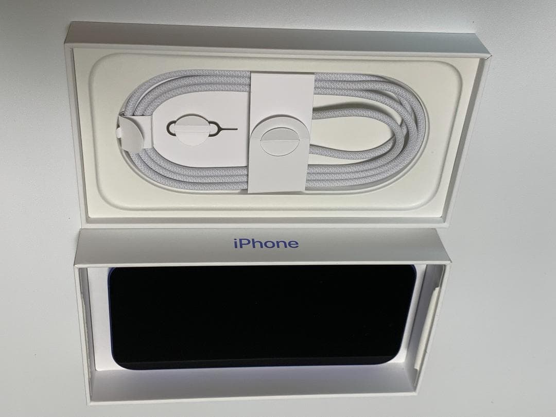 Apple iPhone 16 128GB SIMロックなし